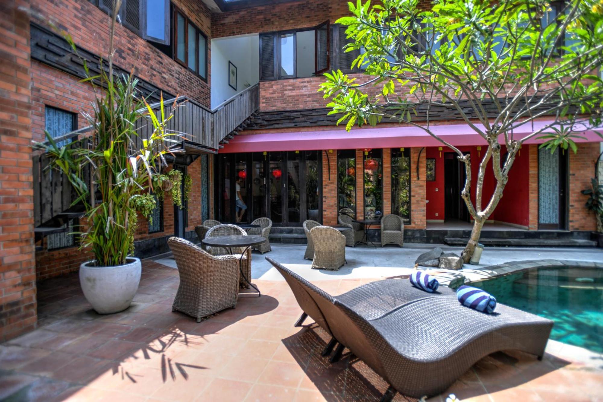 Melo Suites Hotel Seminyak  Exterior photo